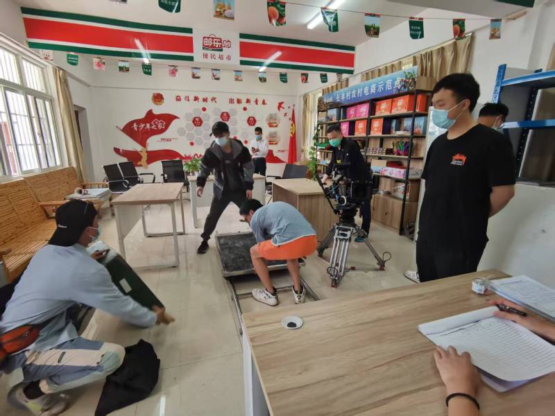 追星女孩心理学分析报告：常熟市广告片拍摄公司揭秘饭圈应援式传播逻辑